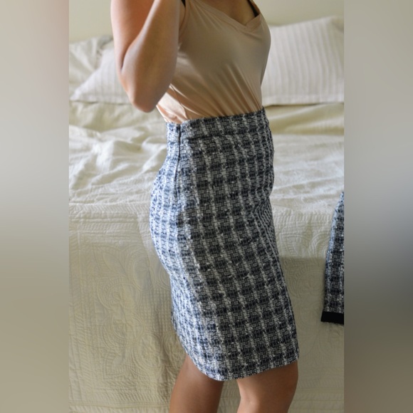 Brooks brothers navy & white tweed jacket and skirt suit set size 2 - Picture 4 of 9